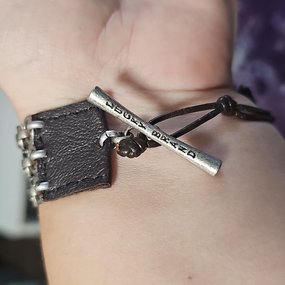 Lucky Brand Unisex Chunky Silver Mesh Link and Leather Toggle Bracelet - Picture 5 of 9
